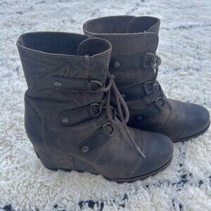 Sorel Joan of Arctic Women's size 7.5 Mid Wedge Leather Brown Boots